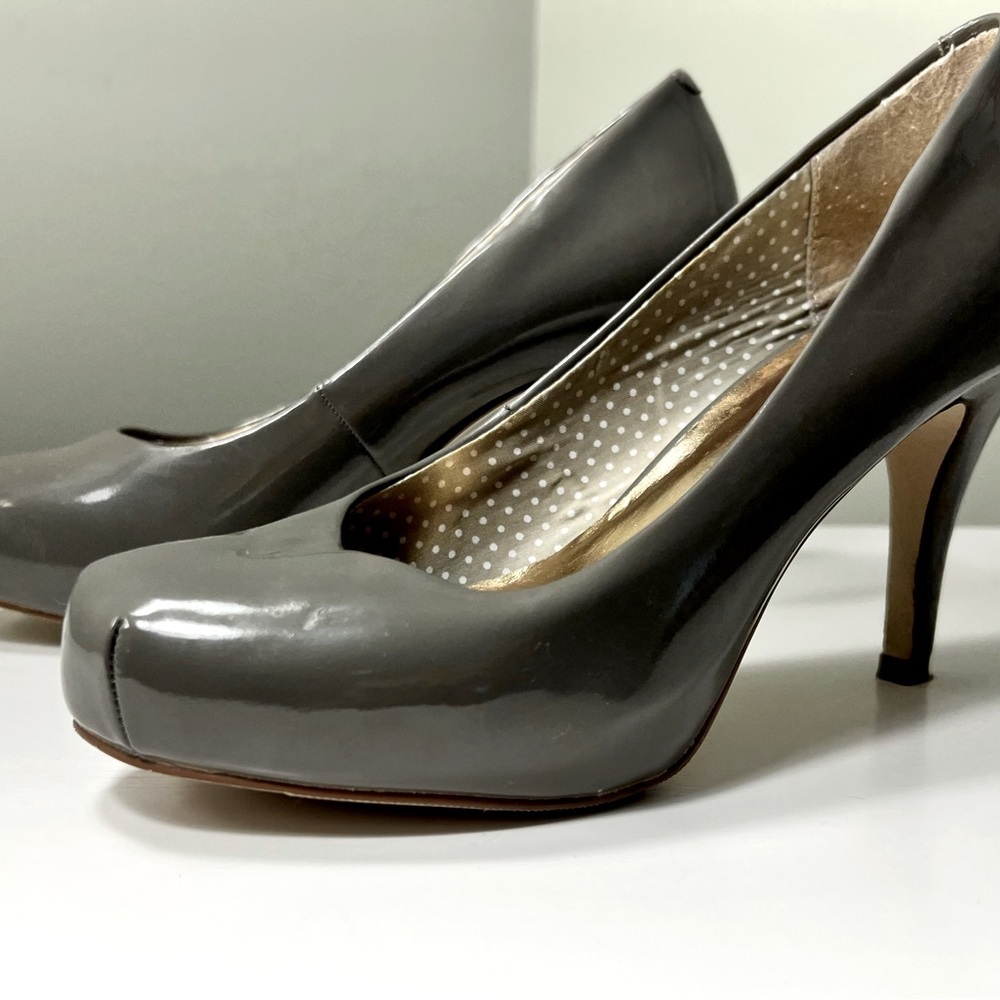 Madden Girl Gray Heels - Picture 5 of 7